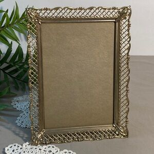 Vintage Lattice Edge Gold Picture Frame